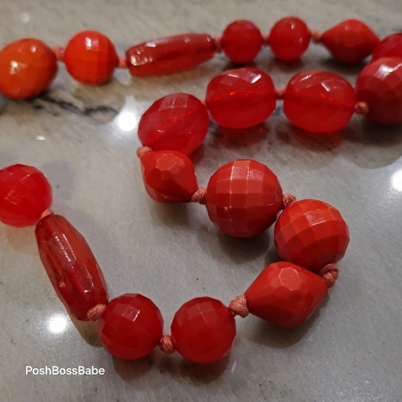 𝙇𝙖𝙧𝙜𝙚 𝙘𝙝𝙪𝙣𝙠𝙮 𝙧𝙚𝙙 𝙣𝙚𝙘𝙠𝙡𝙖𝙘𝙚 𝙝𝙖𝙣𝙙 𝙠𝙣𝙤𝙩𝙩𝙚𝙙 - Picture 8 of 9